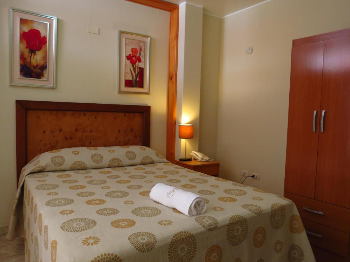 Hotel Las Flores Іка Екстер'єр фото