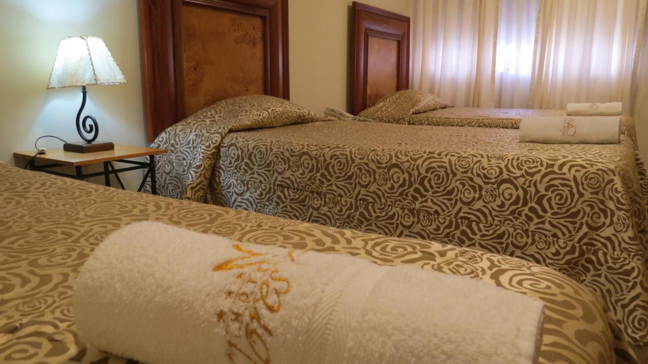 Hotel Las Flores Іка Екстер'єр фото