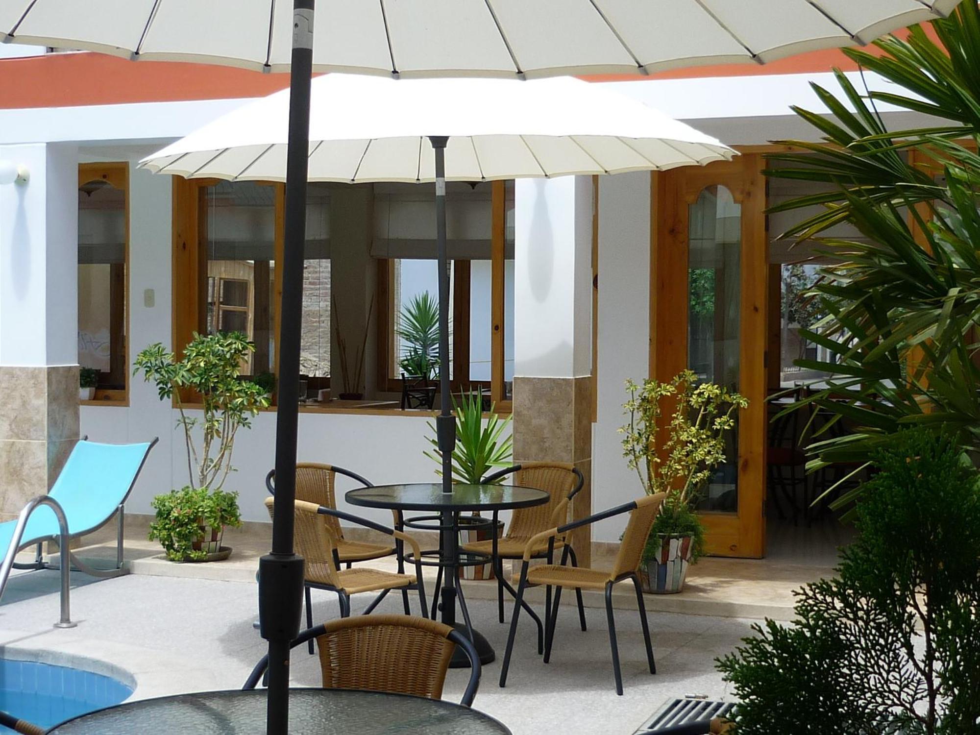 Hotel Las Flores Іка Екстер'єр фото