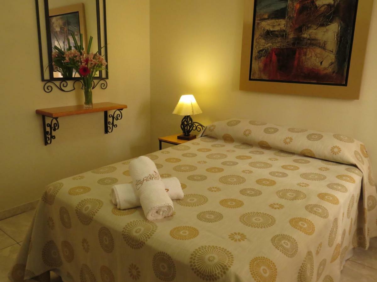 Hotel Las Flores Іка Екстер'єр фото