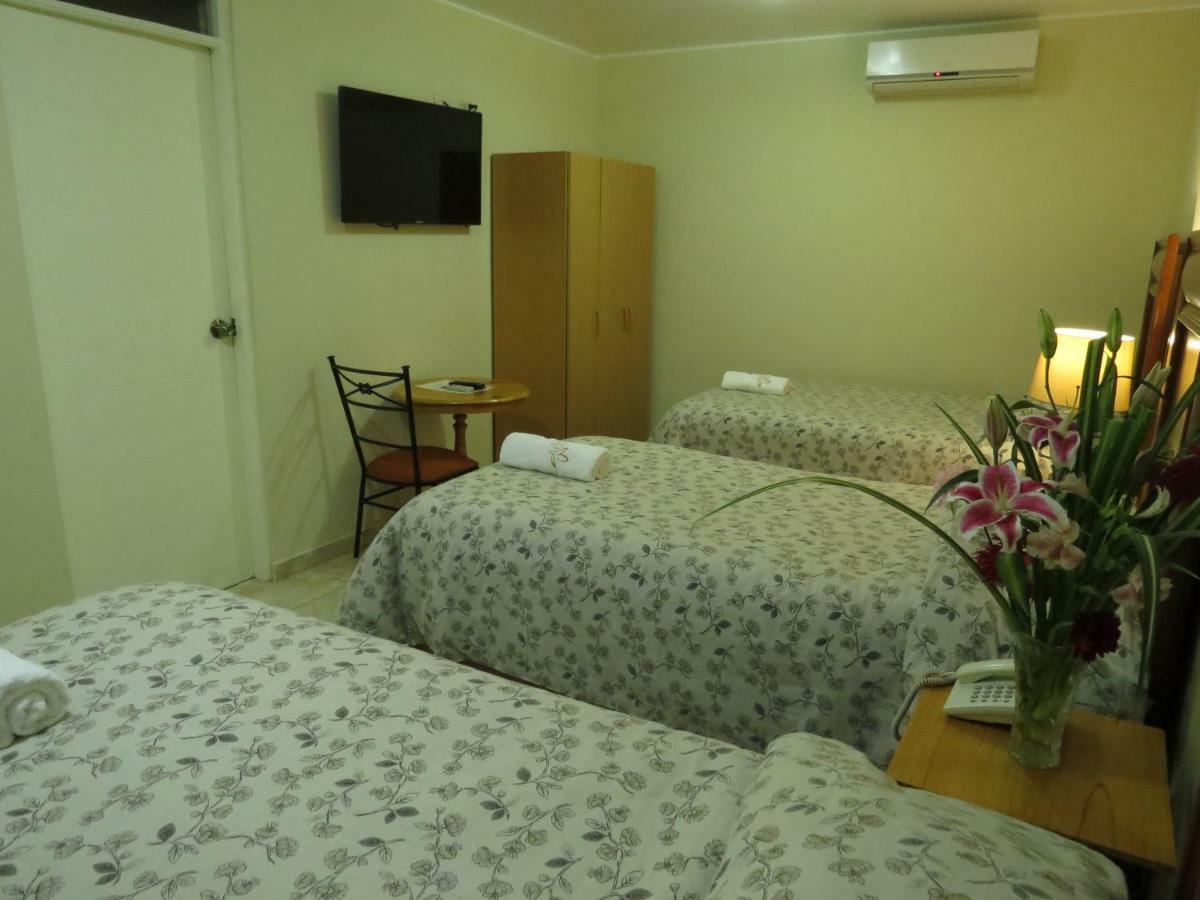 Hotel Las Flores Іка Екстер'єр фото
