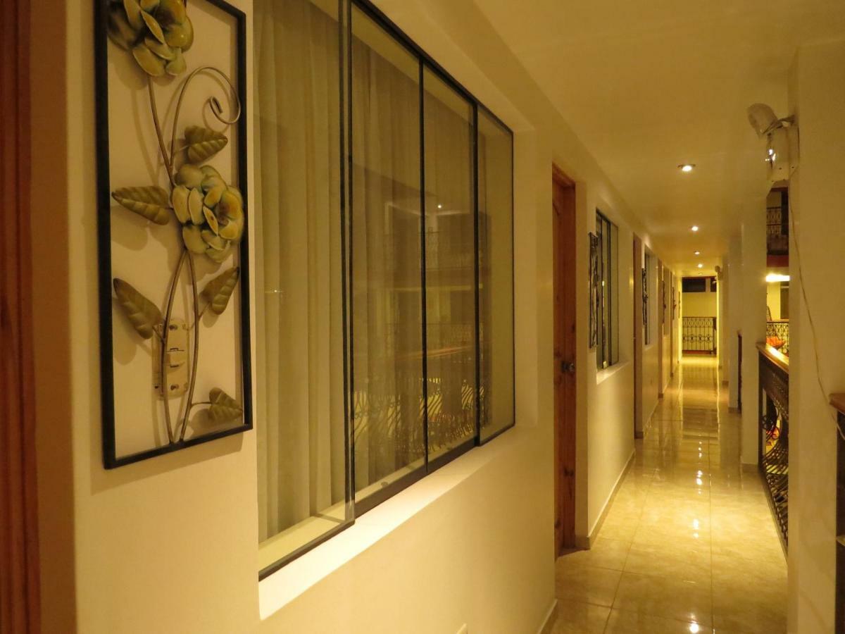 Hotel Las Flores Іка Екстер'єр фото